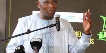 « Le non-paiement des factures d’électricité est un crime » : Bah Oury dénonce le vol de courant