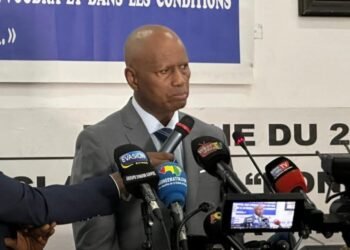 Guinée : la HAC interdit au journaliste Mamady Konoma Keita d&rsquo;exercer et suspend KonomaTV
