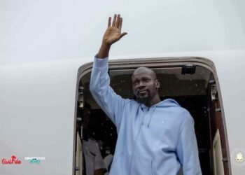 Aéroport Ahmed Sékou Touré : les autorités mobilisées pour le départ du Président Mamadi Doumbouya pour la Grèce
