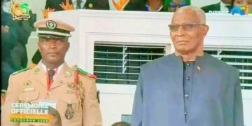 Côte d’Ivoire : le Premier ministre guinéen Amadou Oury Bah aux côtés des autorités ivoiriennes pour le 66ᵉ anniversaire de l’indépendance