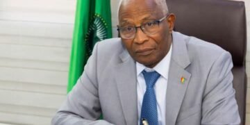 Raffinerie d’alumine de Boffa : le Premier ministre échange avec une délégation de SPIC
