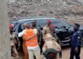 Dar es-Salam : le président Mamadi Doumbouya se rend sur le site de l’éboulement meurtrier
