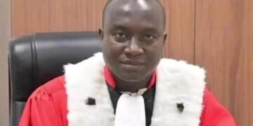 Algassimou Diallo, avocat général près la Cour suprême, interdit de quitter le territoire national