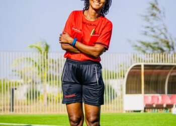 De joueuse à arbitre : Bah Rabiatou veut porter le sifflet guinéen à l’international