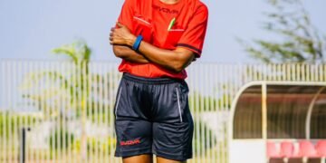 De joueuse à arbitre : Bah Rabiatou veut porter le sifflet guinéen à l’international