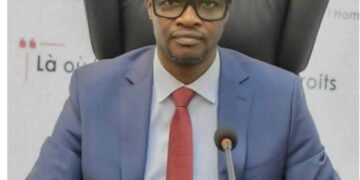 Guinée : un garde pénitentiaire suspendu pour avoir transporté des civils dans un véhicule de transfert de détenus